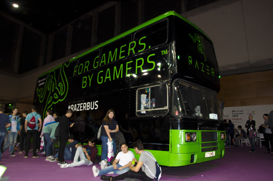 Madrid Gaming Experience 2016 - Razer Bus